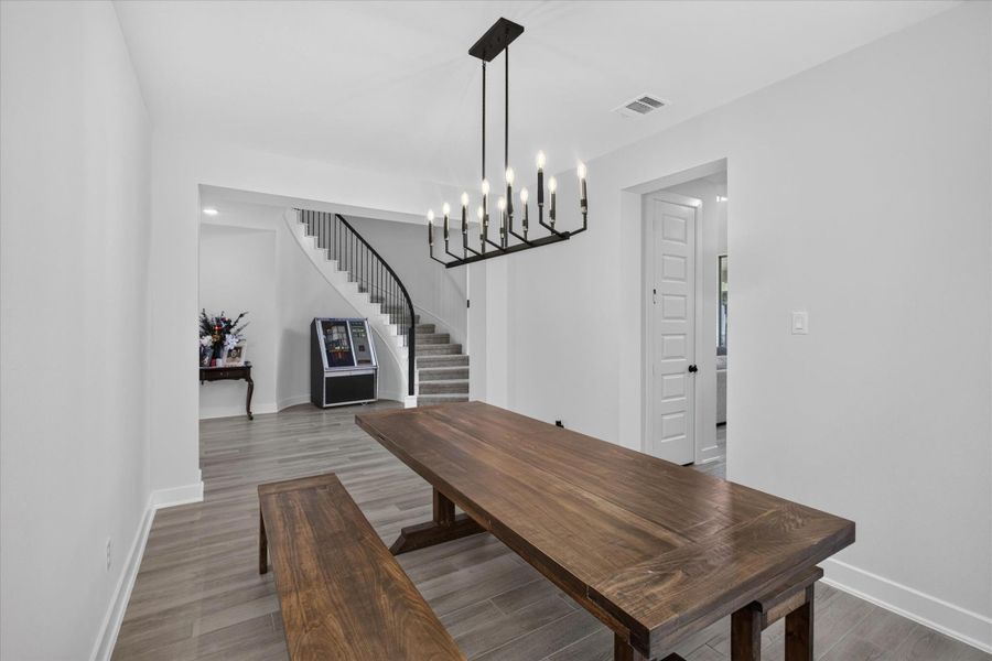Formal Dining