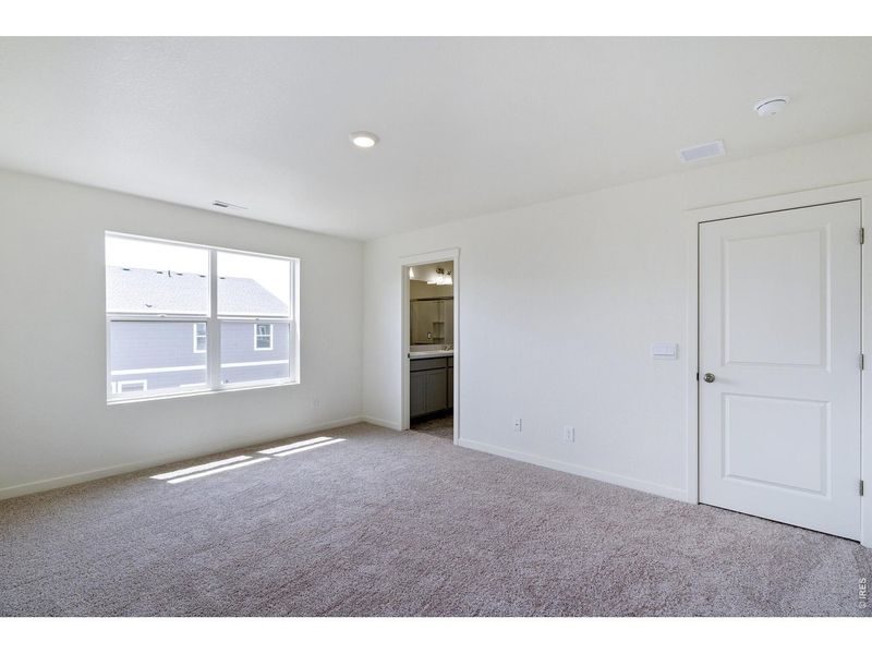 Spacious, unfurnished interior of a new home in , Greeley (Image 10).