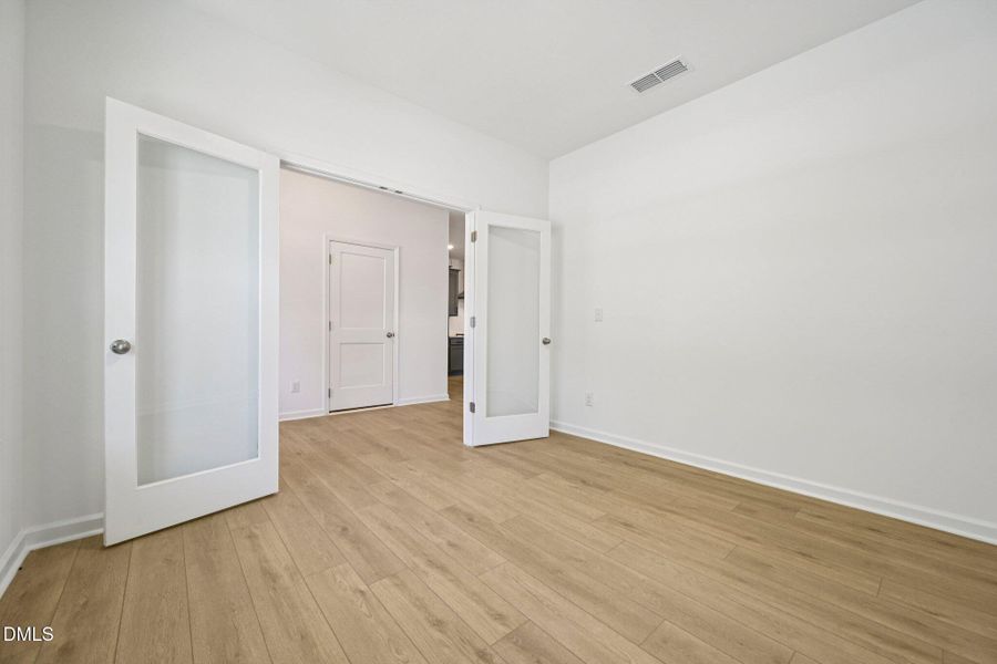 21-web-or-mls-Ken Dr-S1704-021
