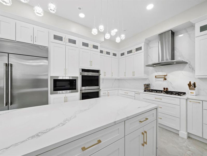 Furnished interior view inside a new home in , Longboat Key (Image 17).