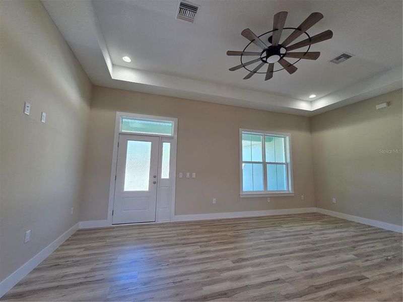 Spacious, unfurnished interior of a new home in , Citrus Springs (Image 20).
