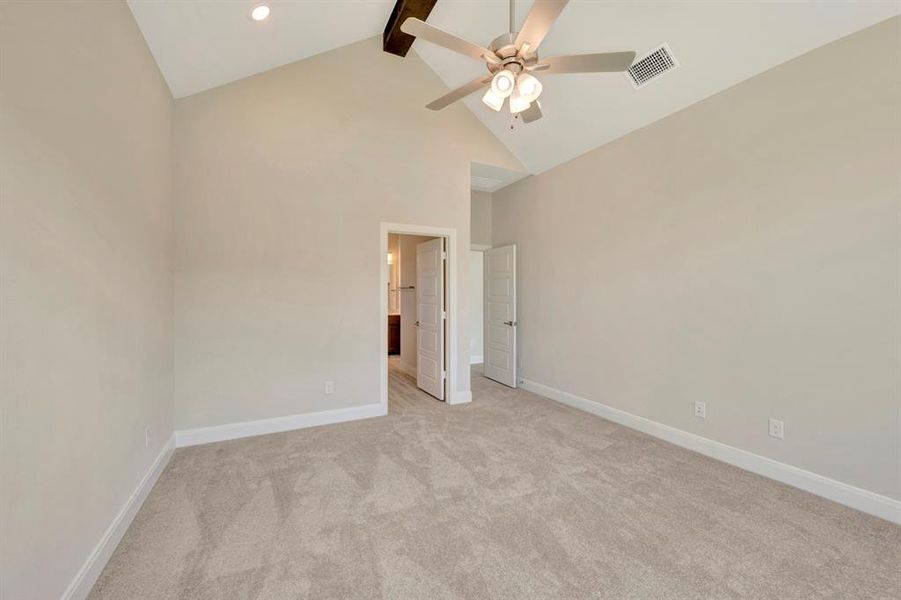 Spacious, unfurnished interior of a new home in Treeline, Justin (Image 21).