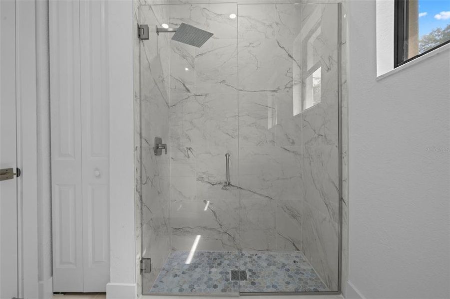 Image 34 of a home in .