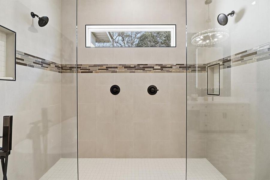 Close-up of interior finishes inside a home in , Lecanto (Image 22).