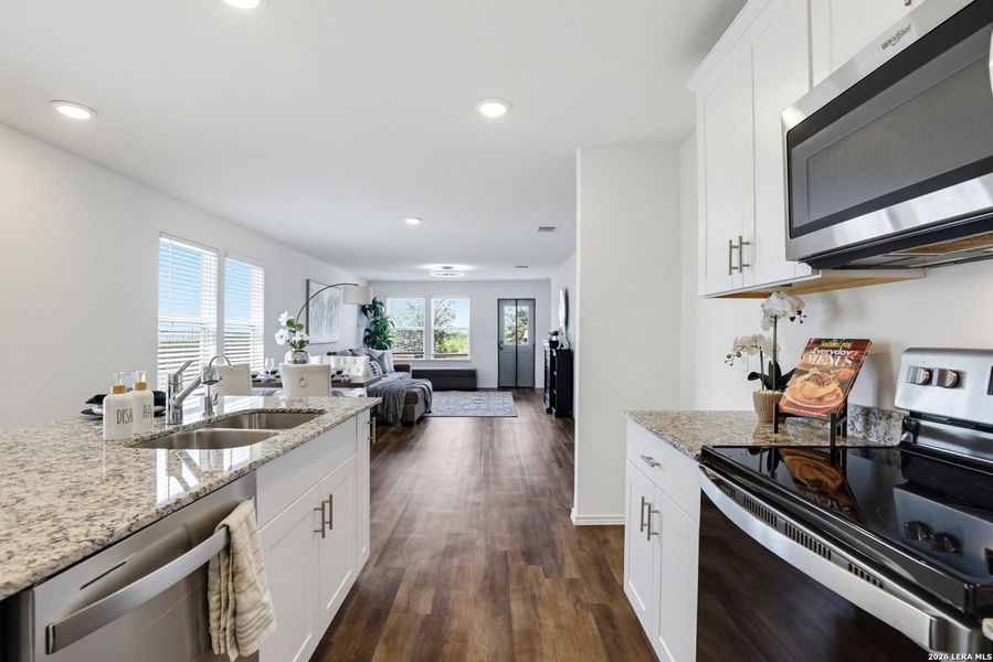 Furnished interior view inside a new home in Cinco Lakes, San Antonio (Image 7).
