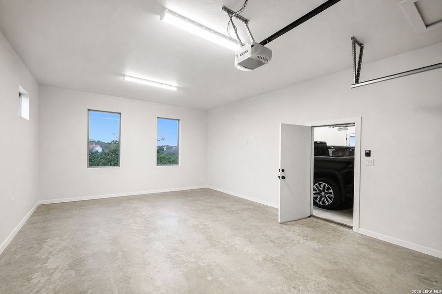Spacious, unfurnished interior of a new home in , Boerne (Image 21).