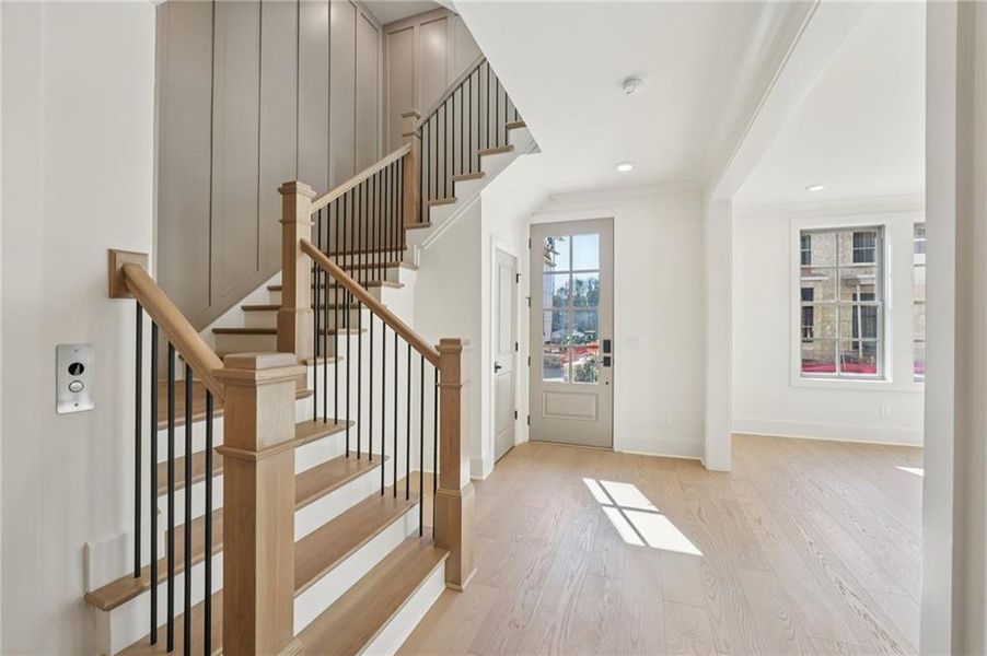 Spacious, unfurnished interior of a new home in Park Walke, Alpharetta (Image 48).