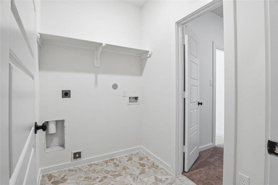 Spacious, unfurnished interior of a new home in , Alvin (Image 19). Spacious, unfurnished interior of a new home in , Alvin (Image 19).
