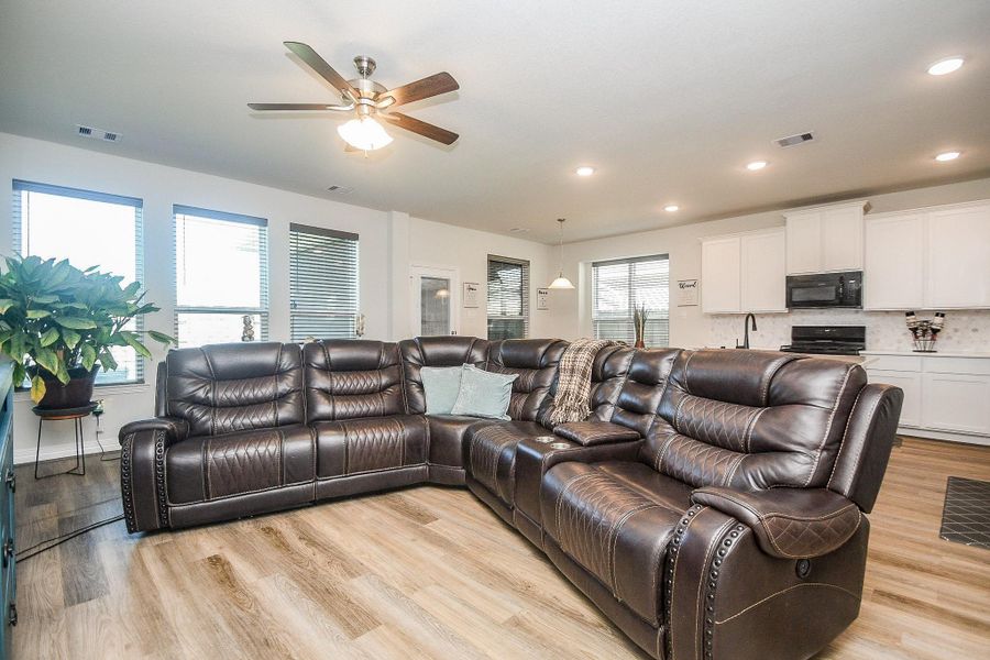 Furnished interior view inside a new home in , Rosharon (Image 13). Furnished interior view inside a new home in , Rosharon (Image 13).