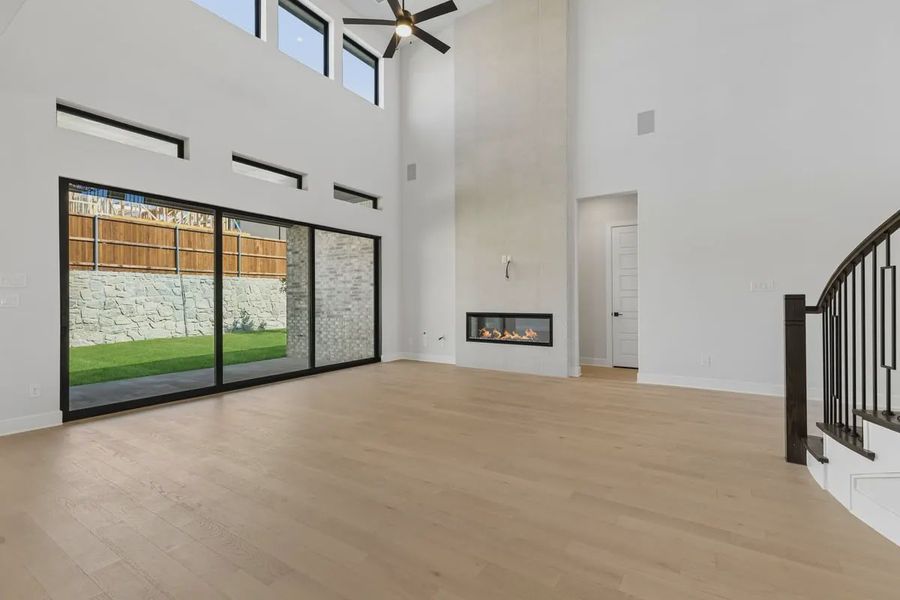 Spacious, unfurnished interior of a new home in The Grove Frisco, Frisco (Image 19). Spacious, unfurnished interior of a new home in The Grove Frisco, Frisco (Image 19).
