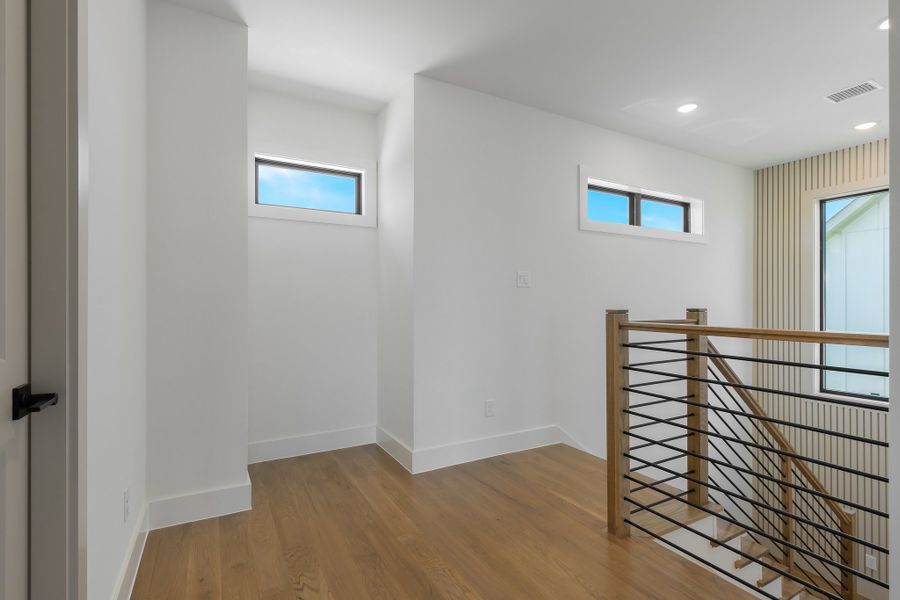 Spacious, unfurnished interior of a new home in Montclair, Prosper (Image 54).