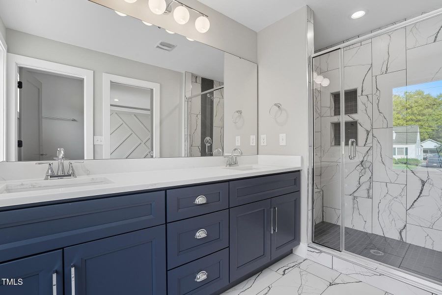 304 King Charles Unit 1-94 304 King Charles Unit 1-94