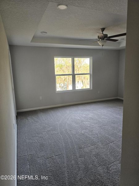 Spacious, unfurnished interior of a new home in , Jacksonville (Image 12).