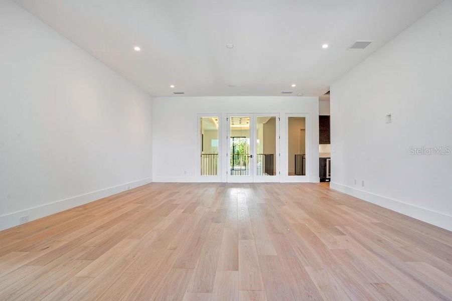 Spacious, unfurnished interior of a new home in , Windermere (Image 31).