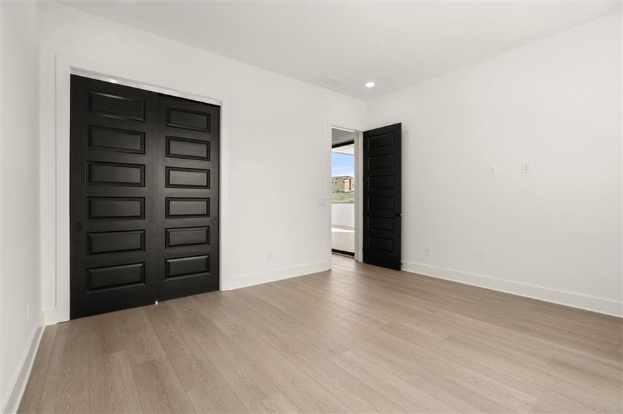 Spacious, unfurnished interior of a new home in The Gathering – Alpharetta, Alpharetta (Image 40).