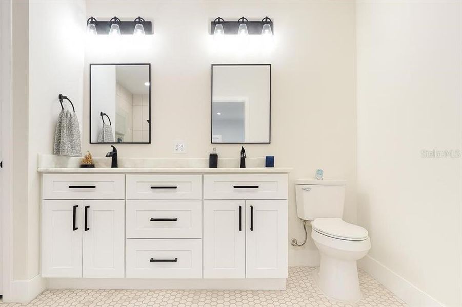 Image 33 of a home in .