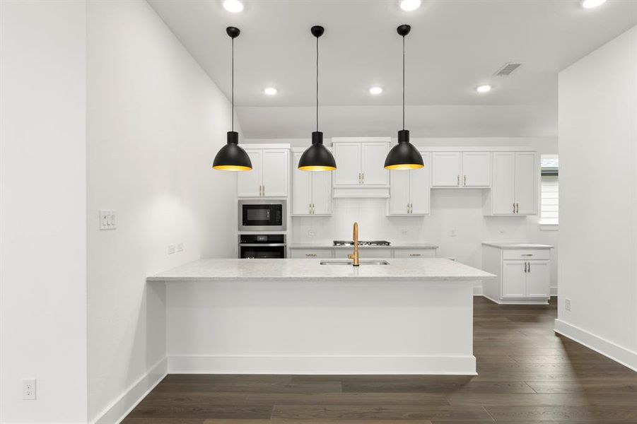 14. 3137 Eddington - Kitchen