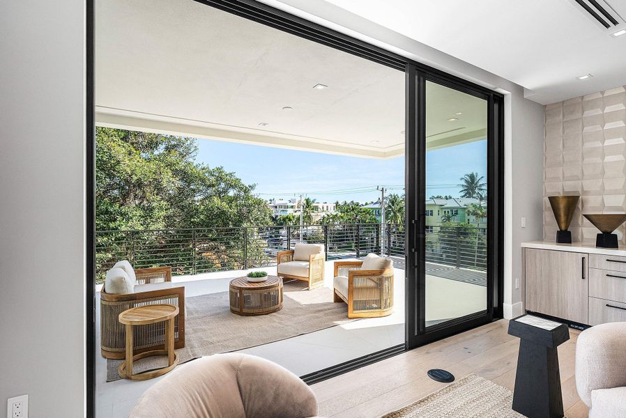 038-810AndrewsAvenue-DelrayBeach-FL-3348