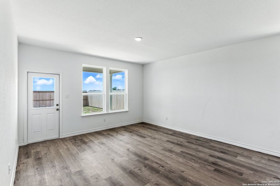Spacious, unfurnished interior of a new home in Lily Springs, Seguin (Image 26). Spacious, unfurnished interior of a new home in Lily Springs, Seguin (Image 26).
