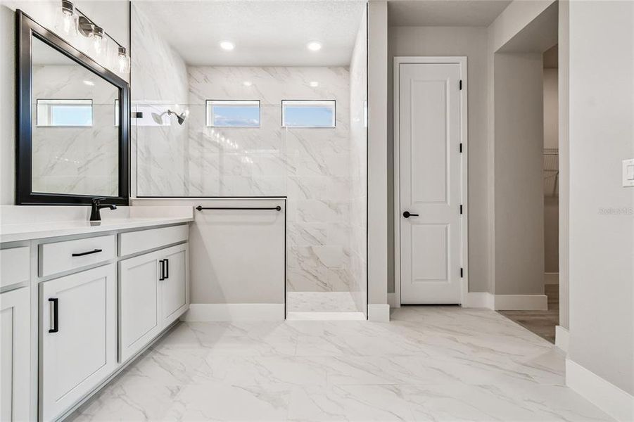 Furnished interior view inside a new home in North River Ranch – Garden Series, Parrish (Image 6). Furnished interior view inside a new home in North River Ranch – Garden Series, Parrish (Image 6).