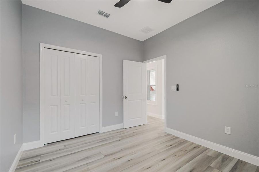 Spacious, unfurnished interior of a new home in , Daytona Beach (Image 15).