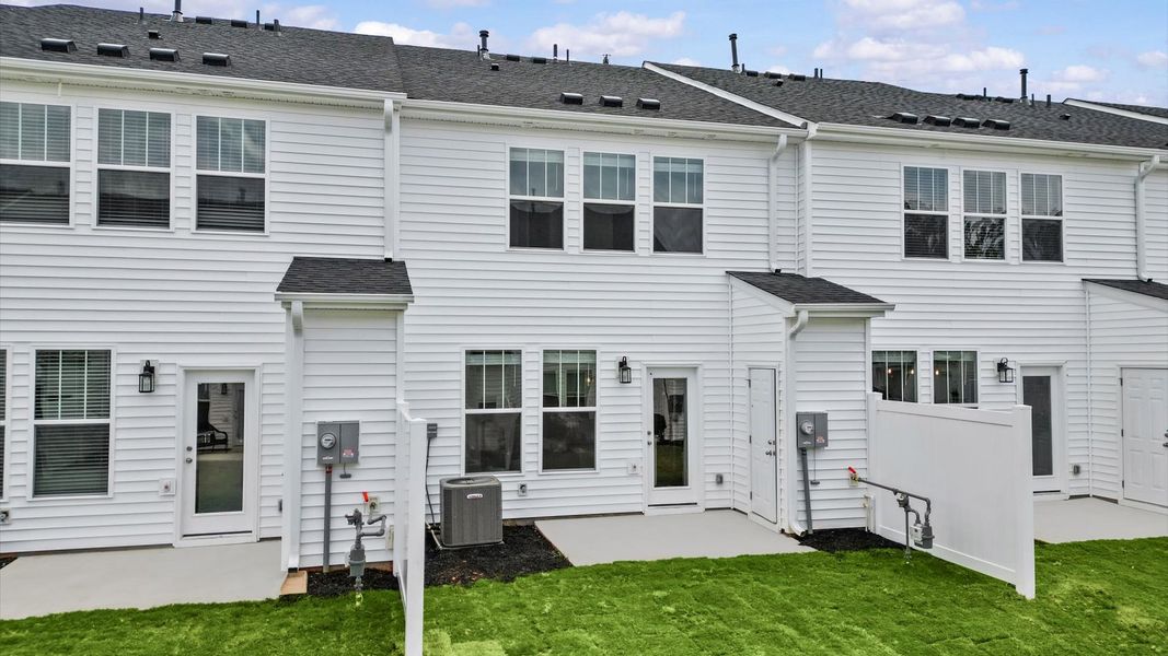 Proven curb appeal with elegant exterior lines and a warm, inviting presence Proven curb appeal with elegant exterior lines and a warm, inviting presence