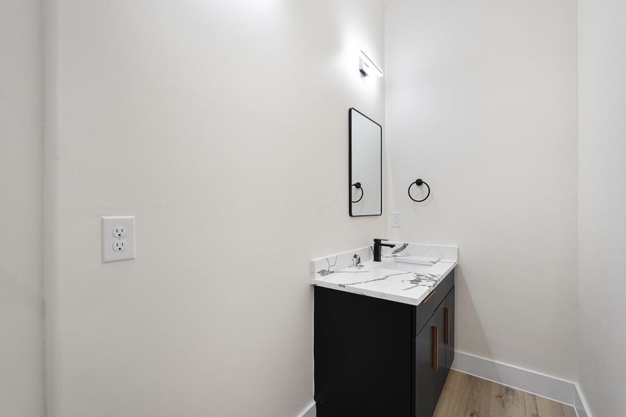 Image 34 of a home in .