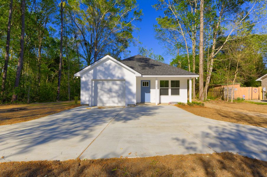 Front exterior of a new home in , Goose Creek, SC, highlighting curb appeal (Image 21). Front exterior of a new home in , Goose Creek, SC, highlighting curb appeal (Image 21).