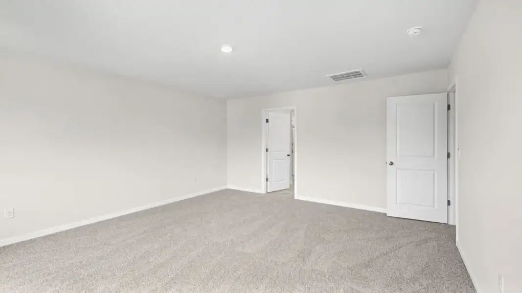Spacious, unfurnished interior of a new home in Spring Ridge, Anderson (Image 35).