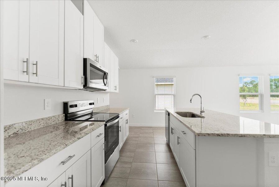 Furnished interior view inside a new home in Kings Preserve, Jacksonville (Image 10).