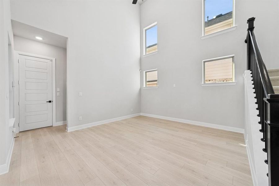 Spacious, unfurnished interior of a new home in Mantua Point Gardens, Van Alstyne (Image 26). Spacious, unfurnished interior of a new home in Mantua Point Gardens, Van Alstyne (Image 26).