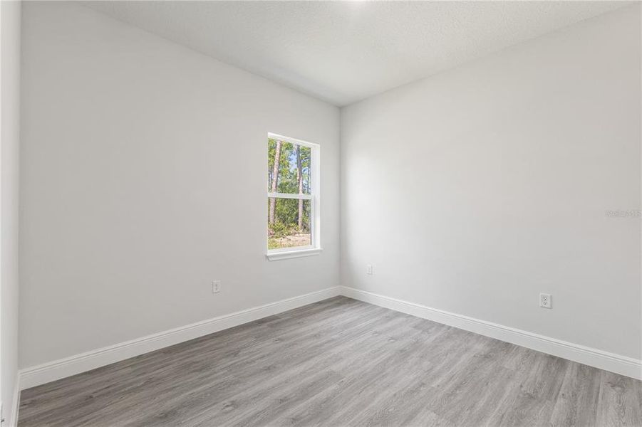 Spacious, unfurnished interior of a new home in , Ocala (Image 30).