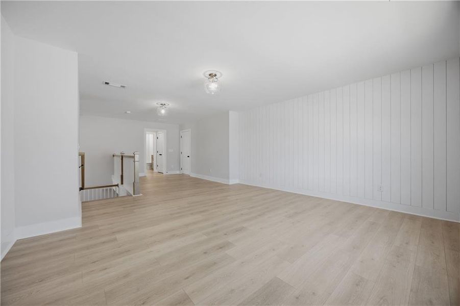 Spacious, unfurnished interior of a new home in Yellowstone Farms, Cumming (Image 36).