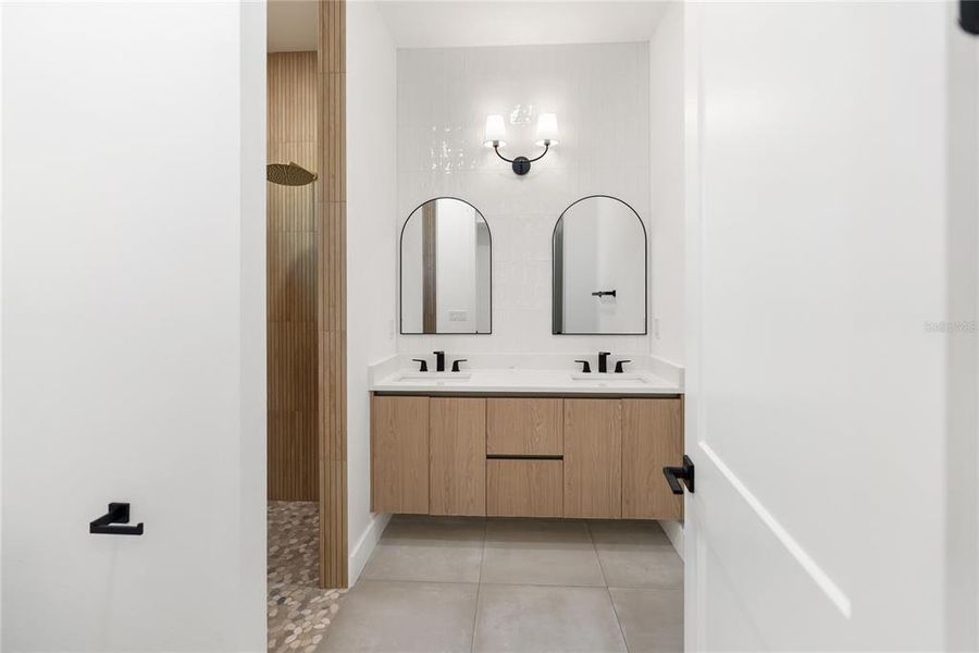 Furnished interior view inside a new home in , Port Charlotte (Image 4).