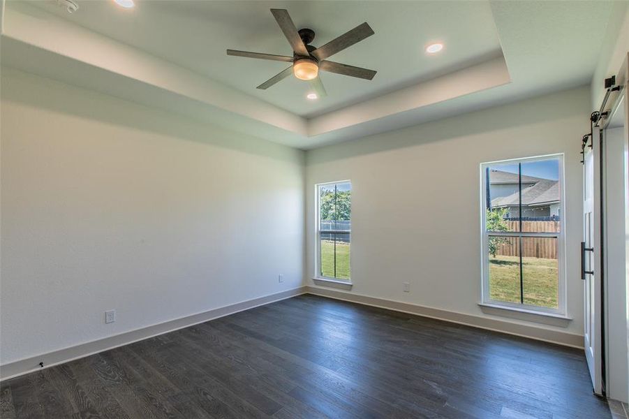 Spacious, unfurnished interior of a new home in , Waco (Image 19).