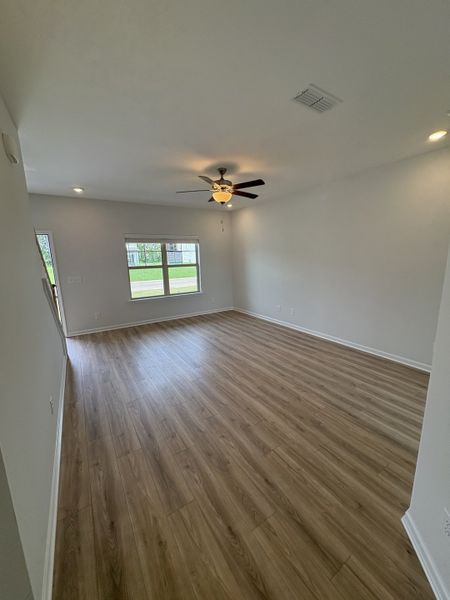 Spacious, unfurnished interior of a new home in Burton Farms, Smyrna (Image 8).