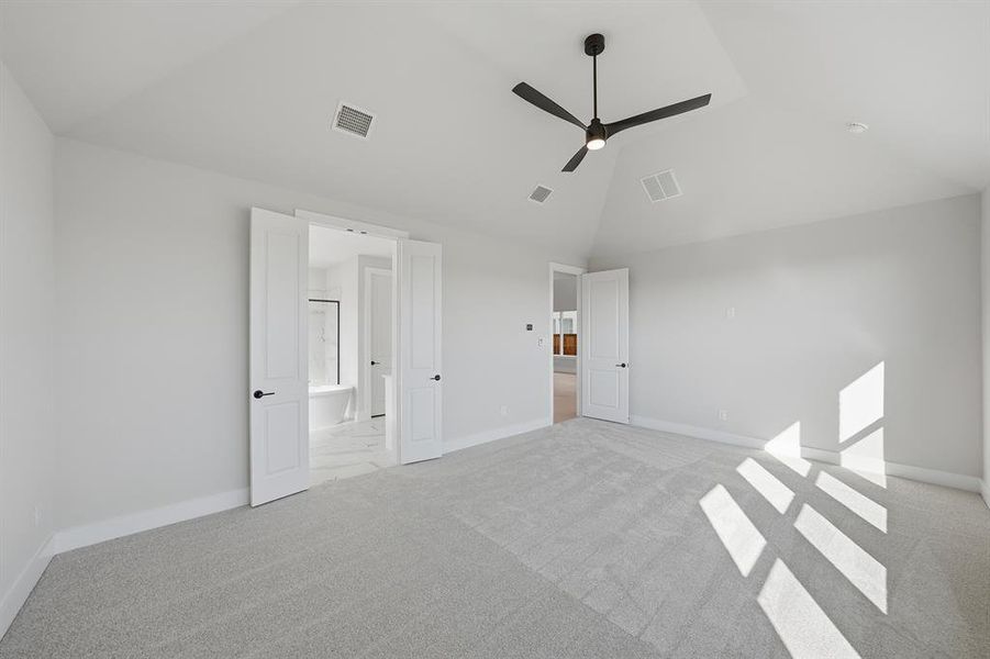 Spacious, unfurnished interior of a new home in Brookhollow West, Prosper (Image 20).