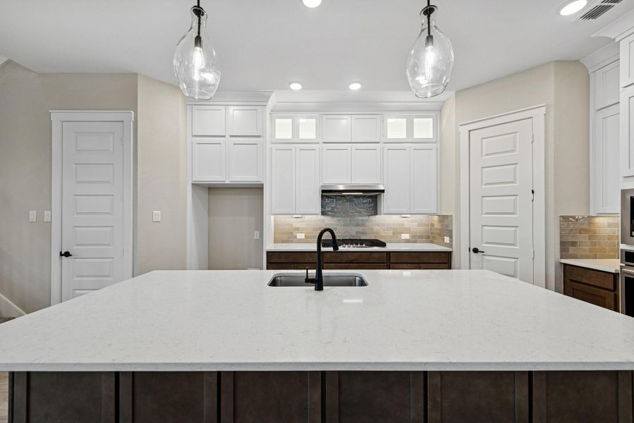 Furnished interior view inside a new home in , Katy (Image 6).