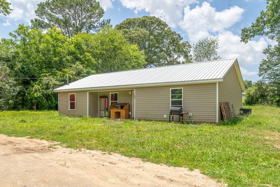 Image 21 of a home in . Image 21 of a home in .