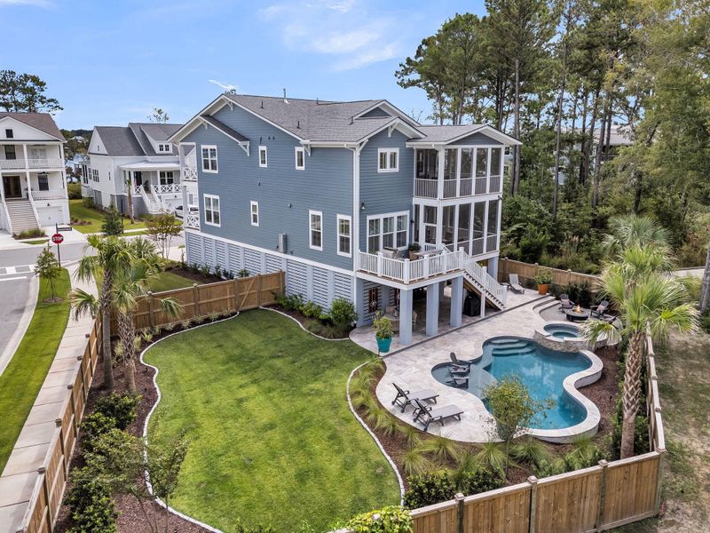 Image 70 of a home in .