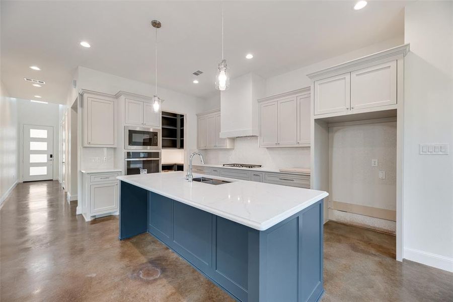 Furnished interior view inside a new home in , Dallas (Image 6).