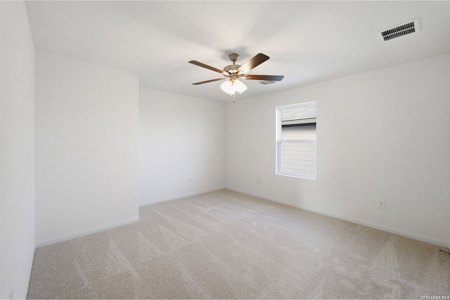 Spacious, unfurnished interior of a new home in Katzer Ranch, Converse (Image 25).