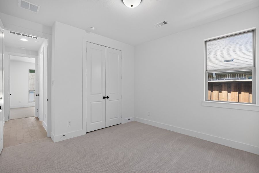 128 Buffalo - Bedroom