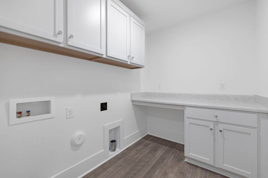 Spacious, unfurnished interior of a new home in Edgewater - The Links, Lancaster (Image 23). Spacious, unfurnished interior of a new home in Edgewater - The Links, Lancaster (Image 23).