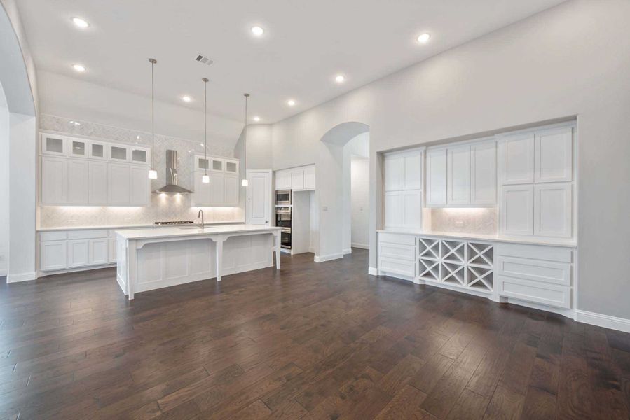 Representative unfurnished interior of a home built from the 217 by Highland Homes in Cross Creek West, Fulshear (Image 20).