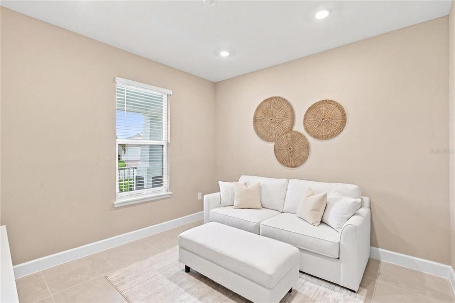 Furnished interior view inside a new home in The Cove at West Port, Port Charlotte (Image 17). Furnished interior view inside a new home in The Cove at West Port, Port Charlotte (Image 17).