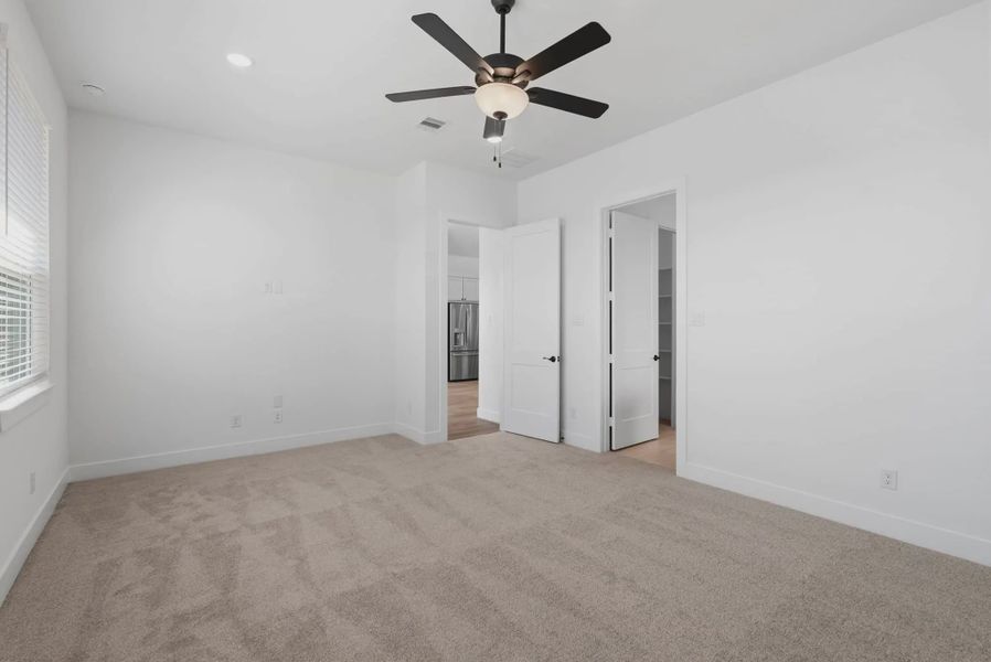 Spacious, unfurnished interior of a new home in Wood Leaf Reserve, Tomball (Image 6). Spacious, unfurnished interior of a new home in Wood Leaf Reserve, Tomball (Image 6).