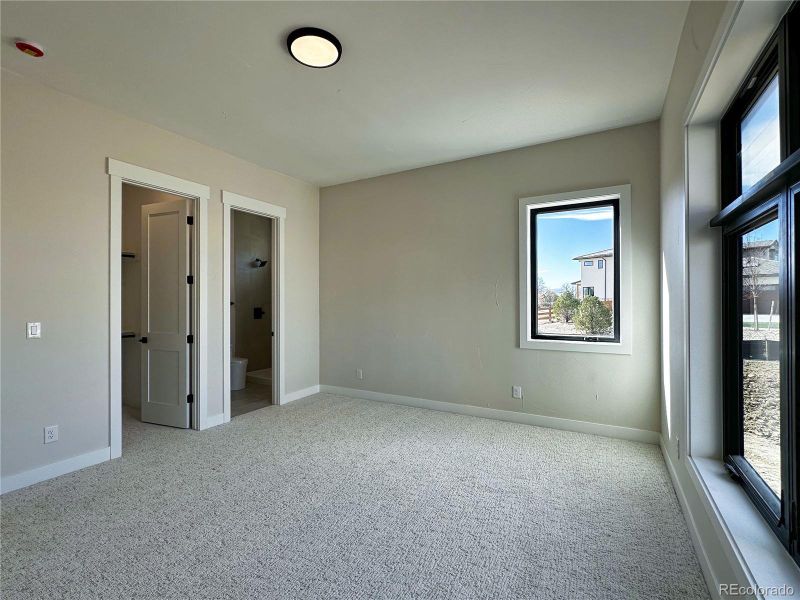 Spacious, unfurnished interior of a new home in , Longmont (Image 33). Spacious, unfurnished interior of a new home in , Longmont (Image 33).