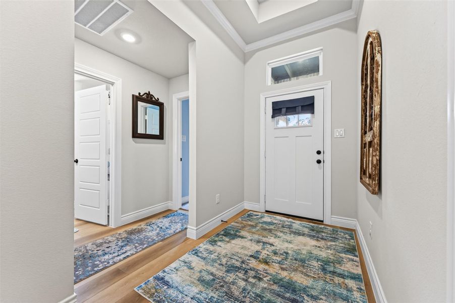 Welcome Home! This charming space features 2 spacious bedrooms and a full-size bathroom, offering both comfort and functionality in the front of the house. The bright and inviting layout provides the perfect foundation for your personal style, while the well-appointed bathroom ensures convenience for residents and guests alike. This property is ready to welcome you. Welcome Home! This charming space features 2 spacious bedrooms and a full-size bathroom, offering both comfort and functionality in the front of the house. The bright and inviting layout provides the perfect foundation for your personal style, while the well-appointed bathroom ensures convenience for residents and guests alike. This property is ready to welcome you.