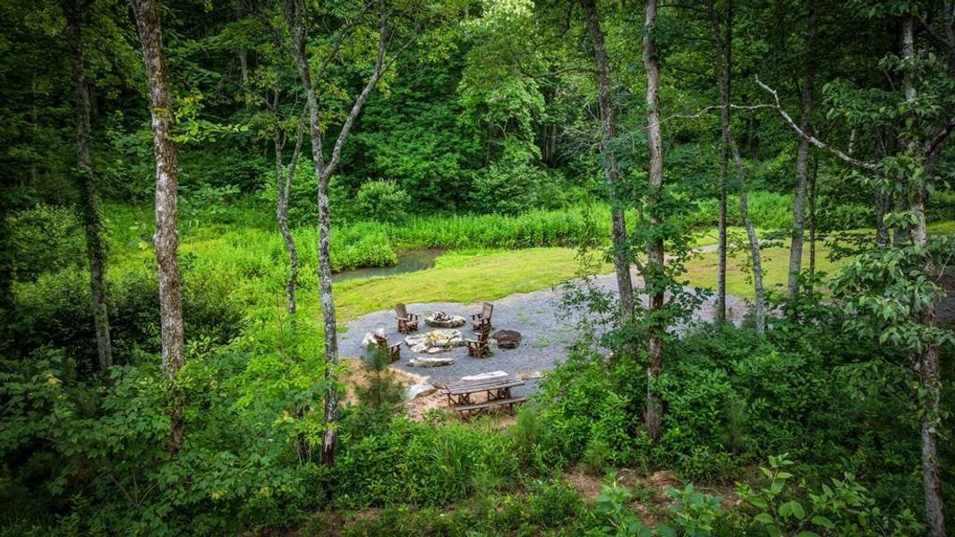Natural landscape and outdoor views near in Ellijay (Image 93). Natural landscape and outdoor views near in Ellijay (Image 93).